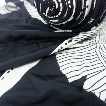 Трикотаж вискоза масло купон 90 см цветы на черном