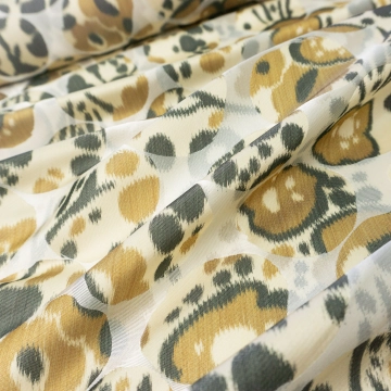 Жаккард сатин икат круги на молочном